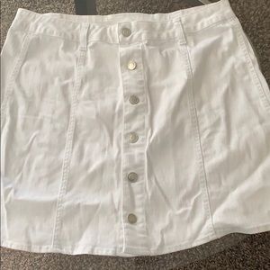 White denim skirt